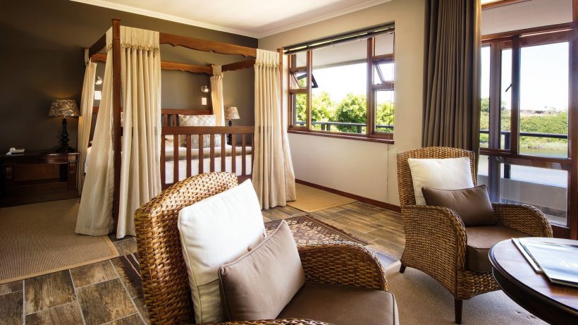 21._Room_4_Lagoon_Facing.jpg.1366x768_q85_crop_upscale 21._Room_4_Lagoon_Facing.jpg.1366x768_q85_crop_upscale