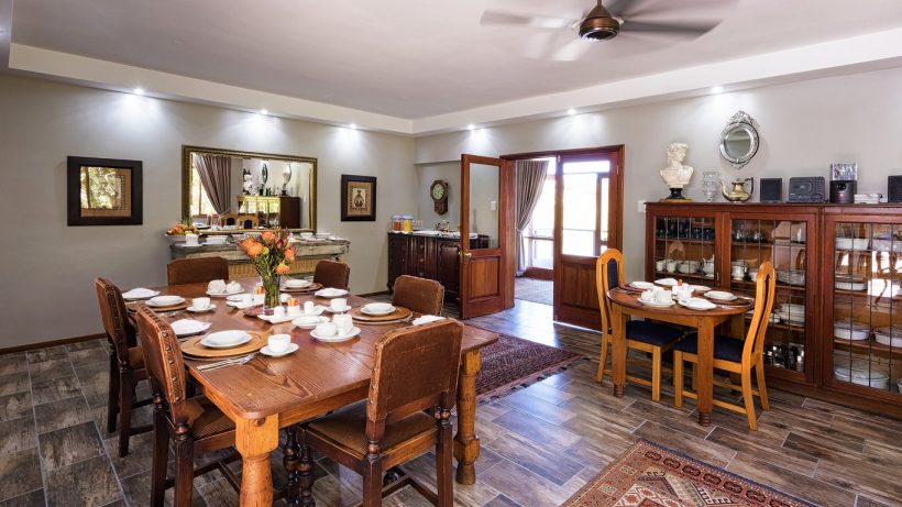 5._Breakfast_Room.jpg.1366x768_q85_crop_upscale 5._Breakfast_Room.jpg.1366x768_q85_crop_upscale