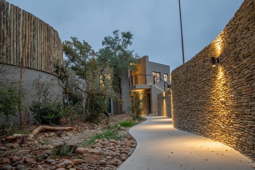 Africa Photographic-Francois van Zyl-Wedding Portrait Photographer-Wildlife Photographic guide-South Africa, DS2_3734-HDR