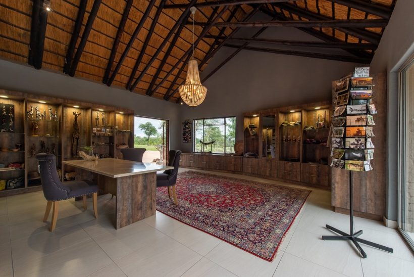 Africa-Photographic-Nkorho-Kyle-Lewin-89-scaled Africa-Photographic-Nkorho-Kyle-Lewin-89-scaled