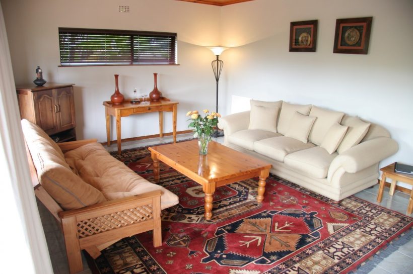 Garden-Cottage-1-Lounge-3-Medium
