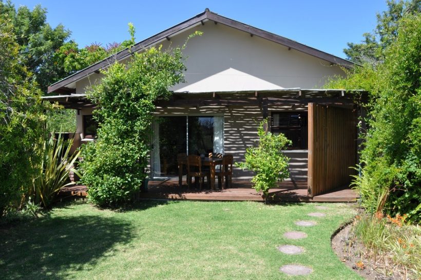 Garden-Cottage-2-Deck-3-Medium