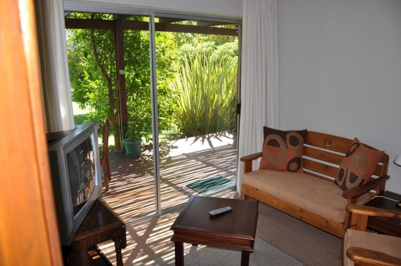 Garden-Cottage-2-Lounge-5-Medium