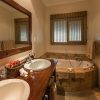 Inyati-Game-Lodge-En-Suite-Bathroom