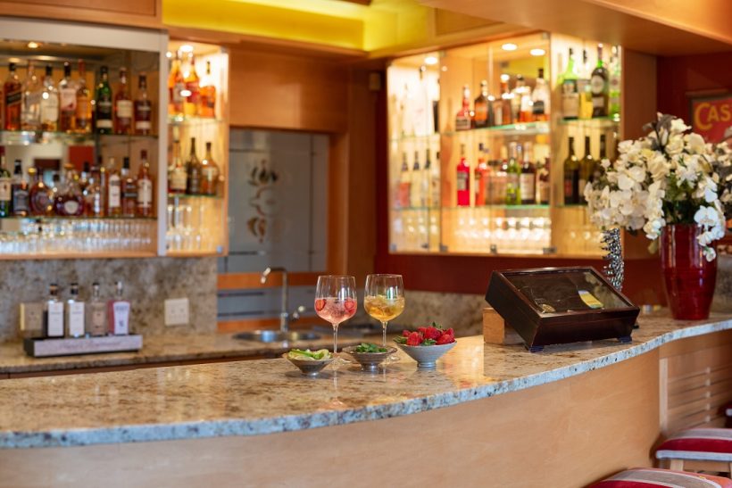 Olivers – Bar