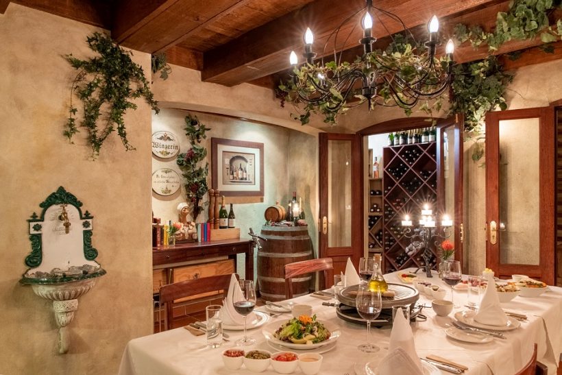 Olivers – Wine Cellar