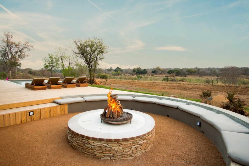 Outdoor-Area-at-Umganu-Lodge-6