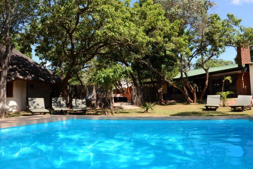 Pool (1) – medium
