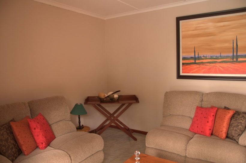Pool-Side-Family-Suite-lounge-6-Medium