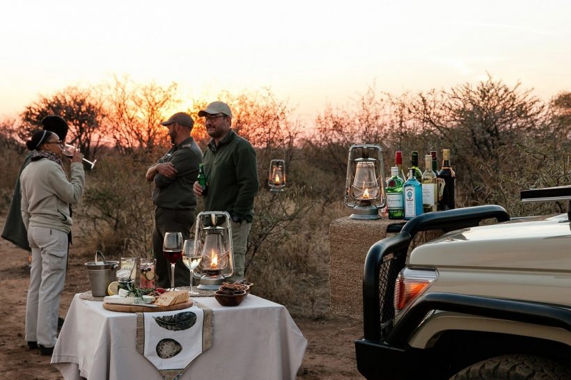 Tambuti-Lodge-Sundowners
