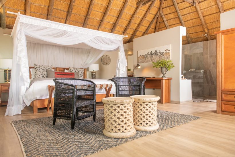 entry_level_rooms_river_lodge_01_-_2020