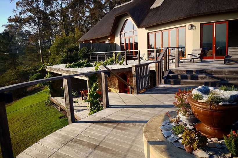 lodgeexterior-1