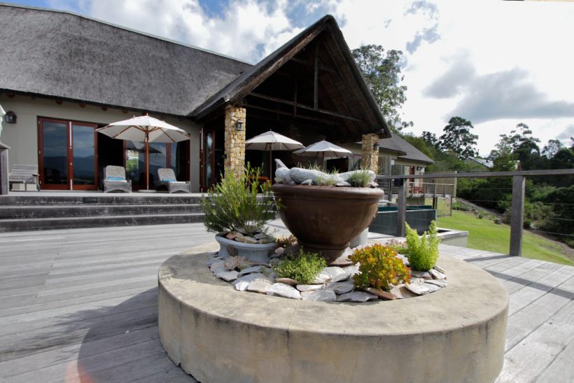 lodgeexterior-15