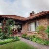 olivers-family-cottage-outside