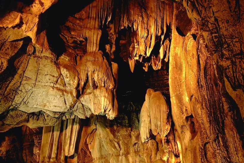 tn_Sudwala Caves
